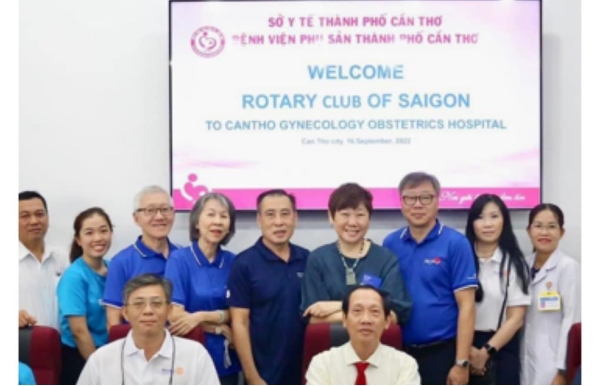 Rotary Pandan Valley ghé thăm dự án gây quỹ tài trợ 5 lồng ấp sơ sinh cho các cơ sở y tế của Vietnam